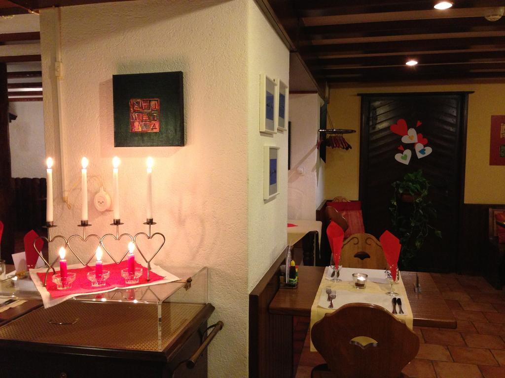 Hotel Restaurant Le Chalet Cortaillod Exterior foto